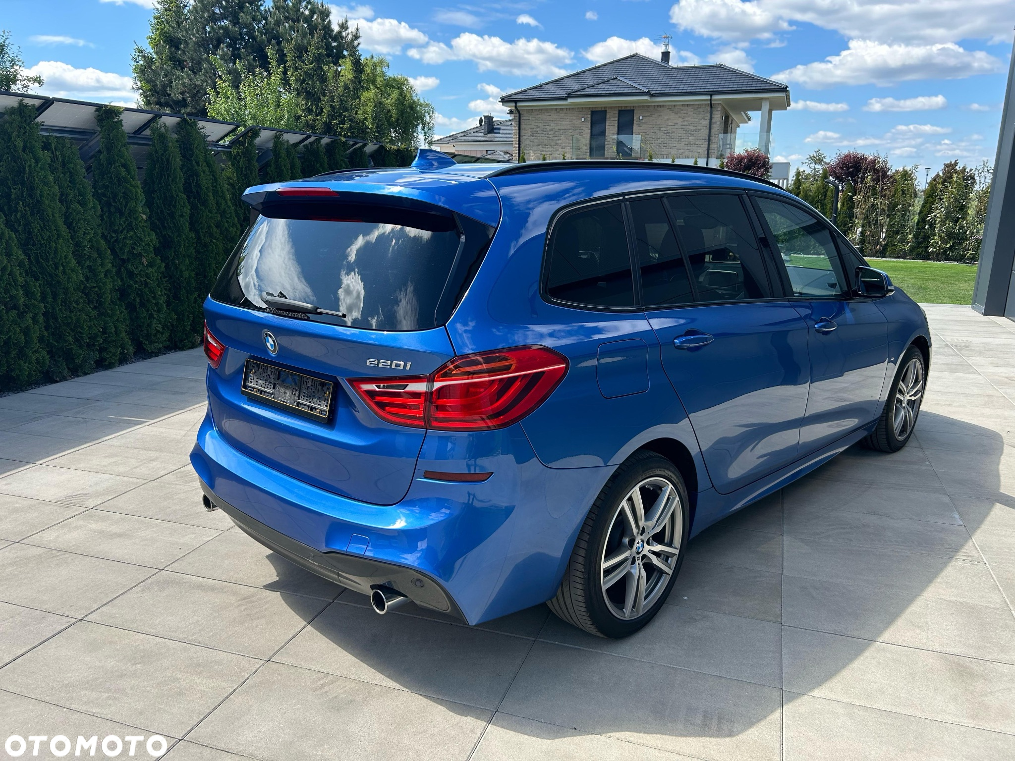 BMW Seria 2 220i Gran Tourer M Sport - 11