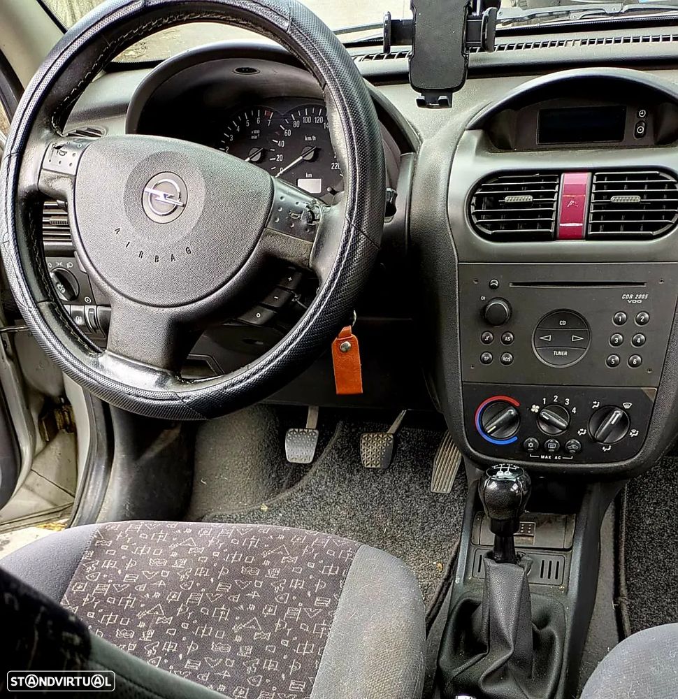 Opel Corsa 1.2 16V Elegance - 3