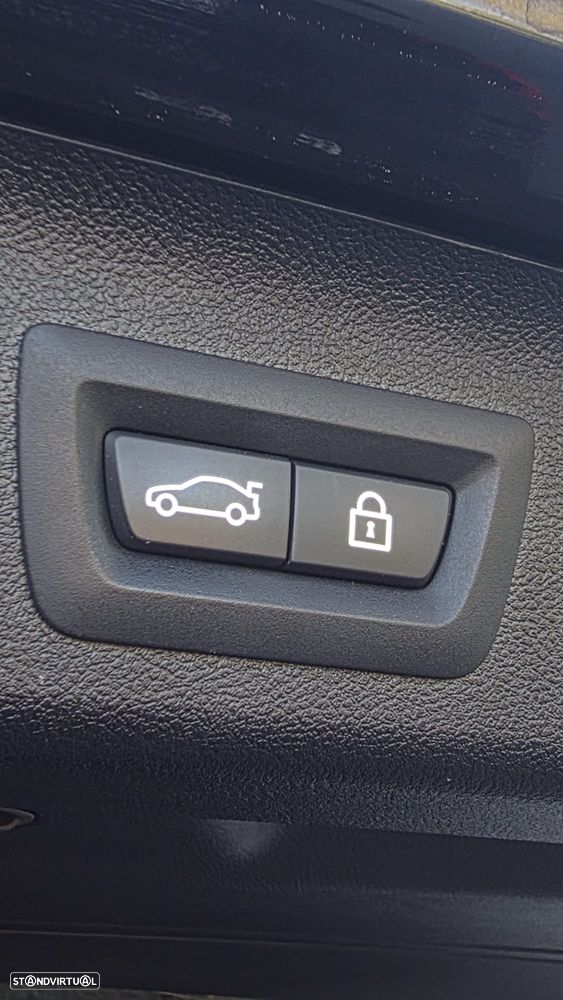 BMW 530 e Pack Desportivo M - 7