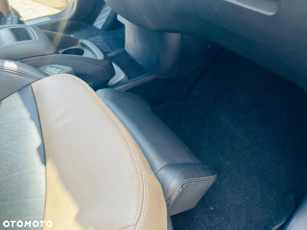 Citroën C4 Grand Picasso BlueHDi 150 Exclusive - 24