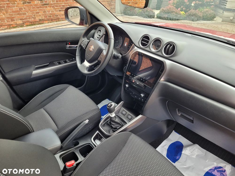 Suzuki Vitara 1.4 Boosterjet mHEV Premium Plus 2WD - 17