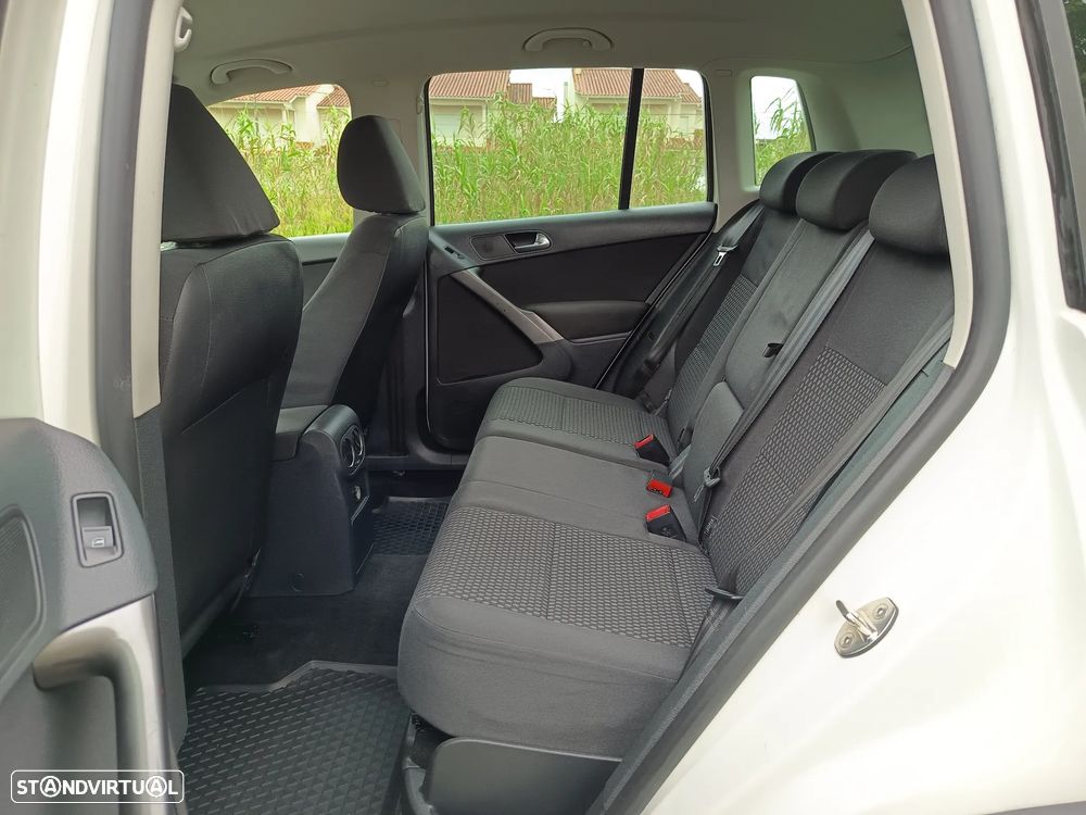 VW Tiguan 2.0 TDI Trend - 18