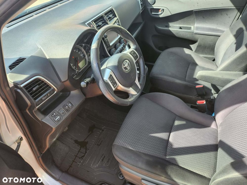 Toyota Verso S 1.33 VVT-i - 9