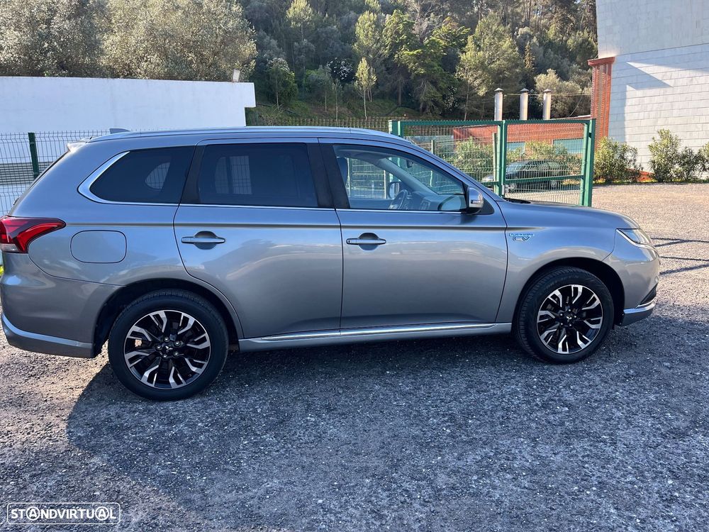 Mitsubishi Outlander - 5