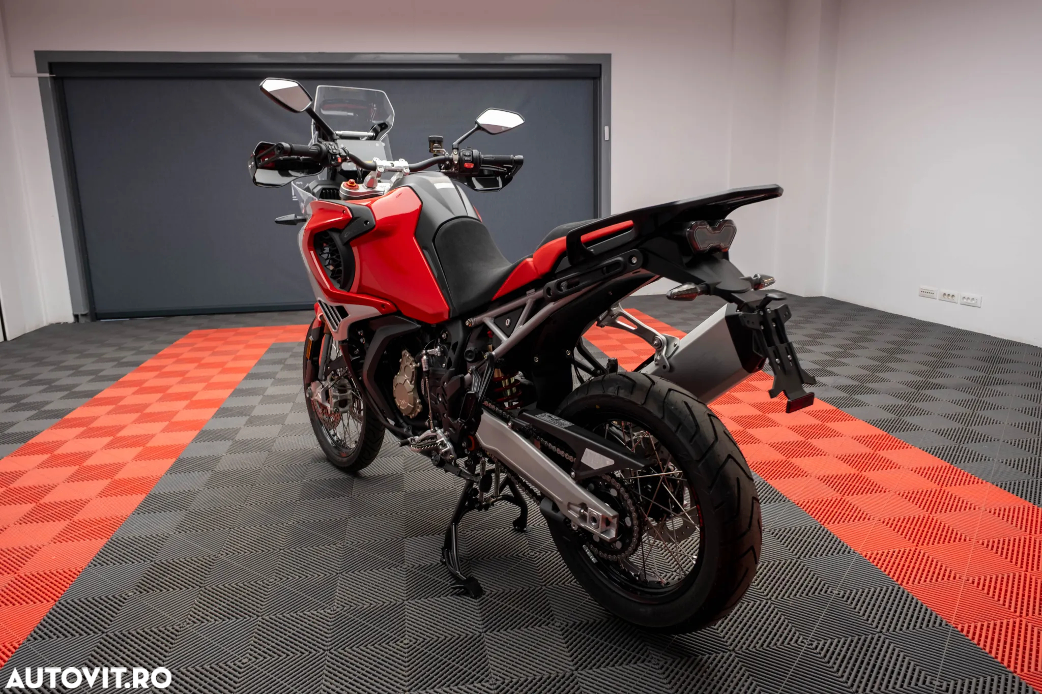 MV AGUSTA Enduro Veloce EAS - 8