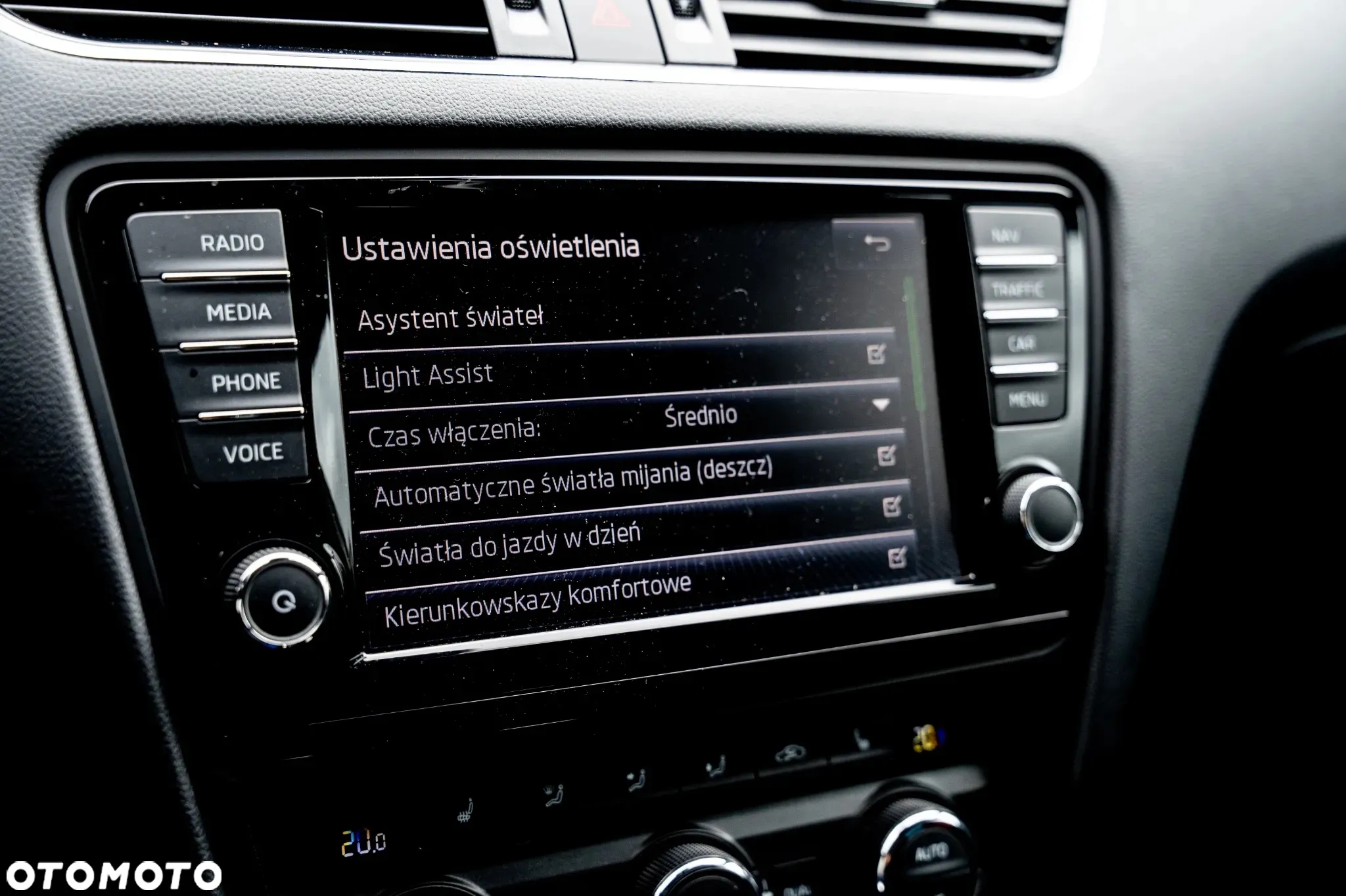 Skoda Octavia Combi 2.0 TDI DSG RS - 21