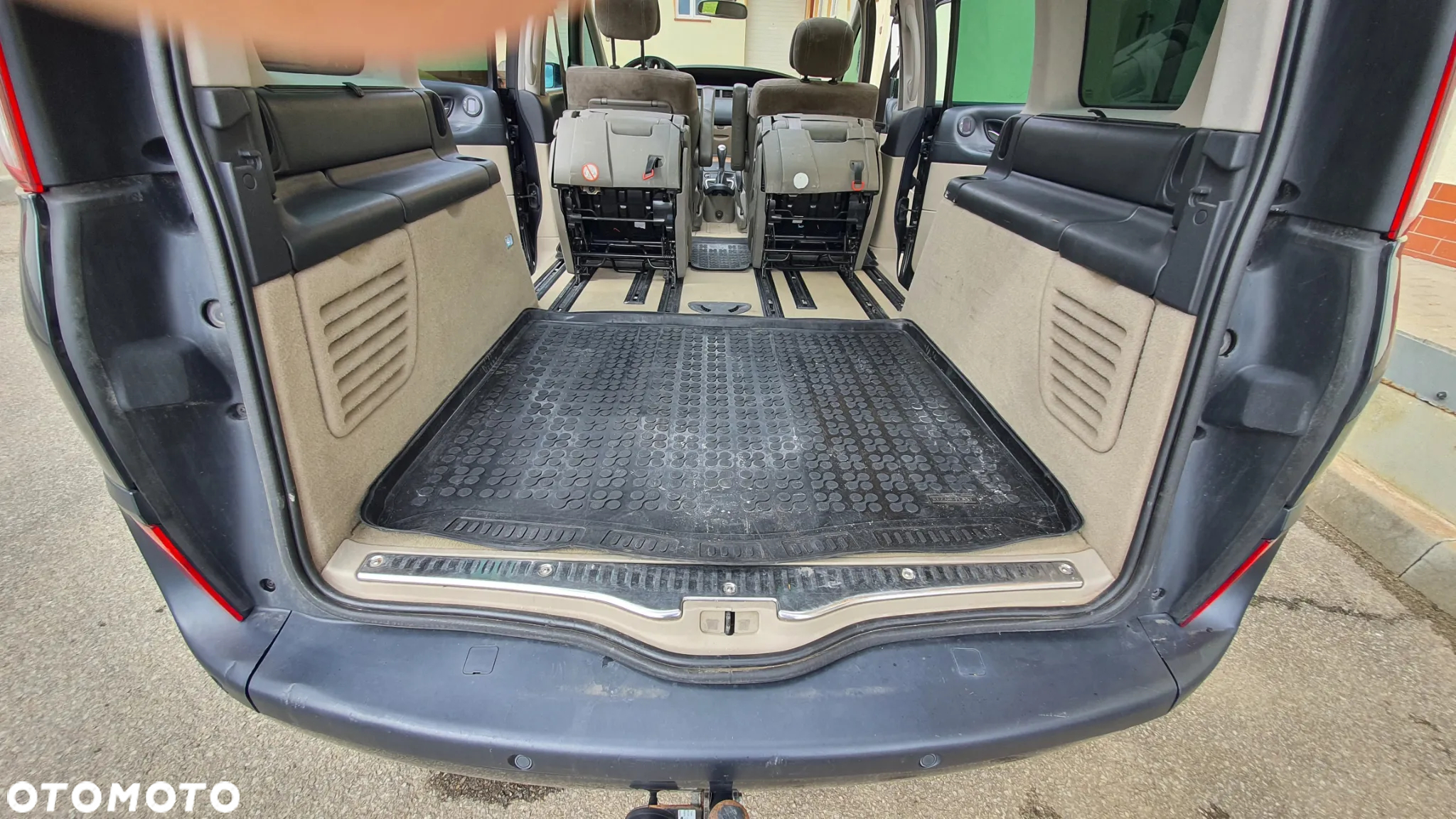 Renault Espace 3.5 V6 Initiale - 10
