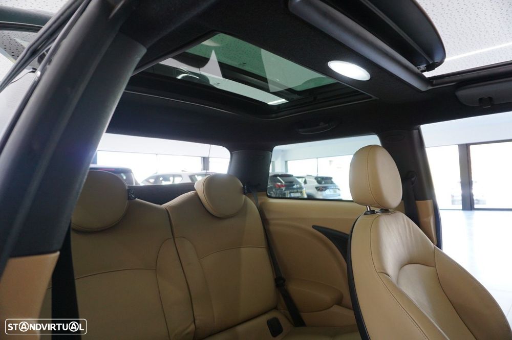 MINI 3 Portas Cooper D - 19