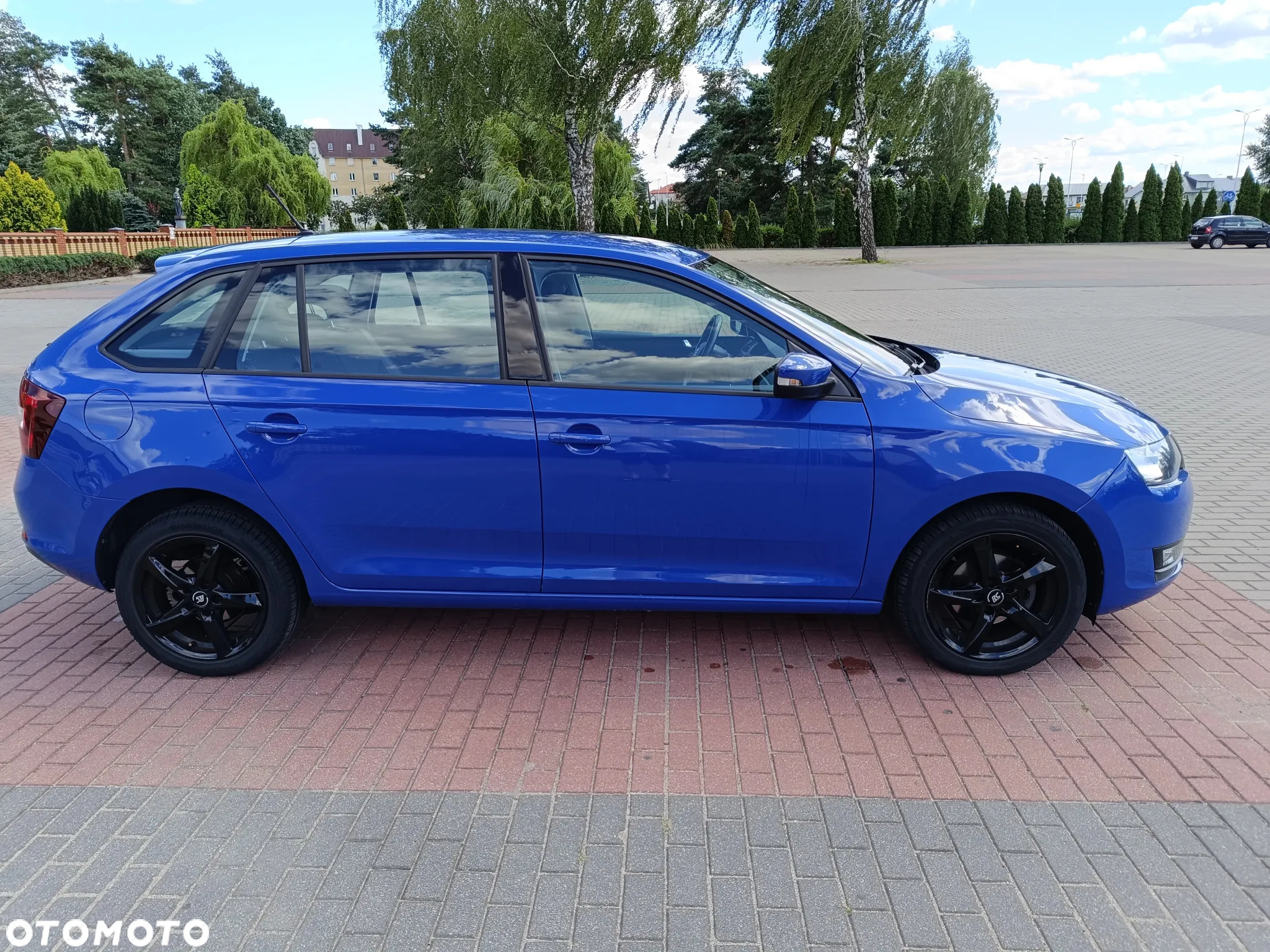 Skoda RAPID - 7