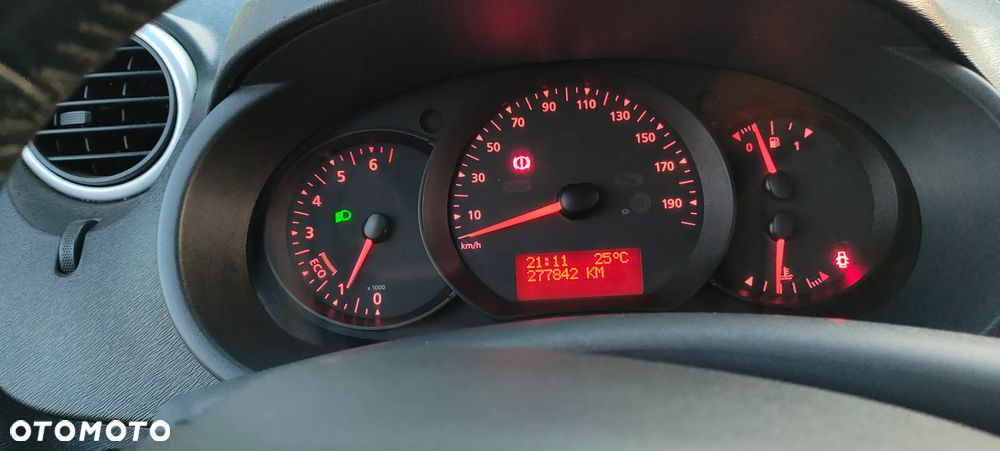 Renault Kangoo dCi 110 FAP Start & Stop Grand - 11