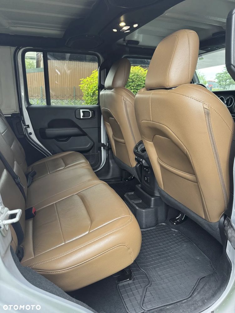 Jeep Wrangler Unlimited 3.6 Automatik Sahara - 10