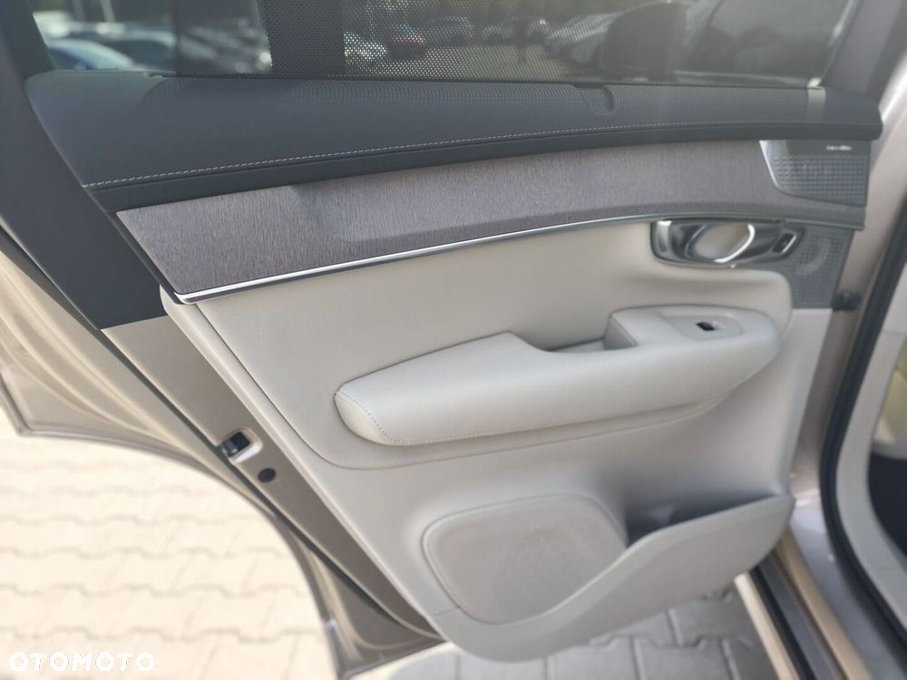 Volvo XC 90 - 28