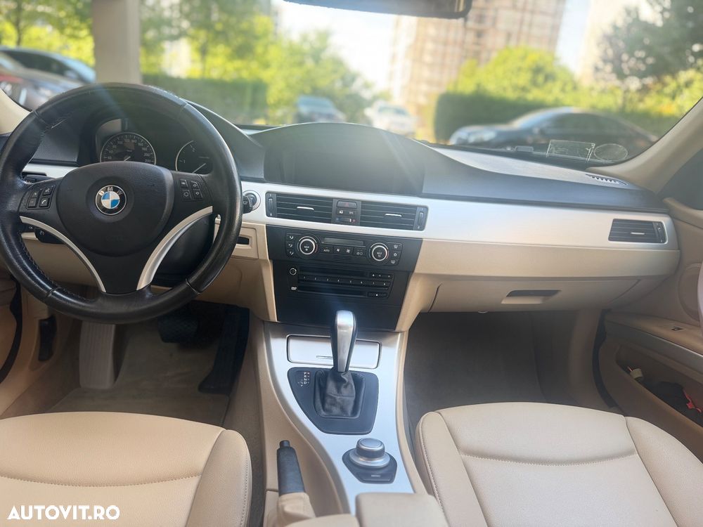 BMW Seria 3 320d DPF Touring Aut. - 5