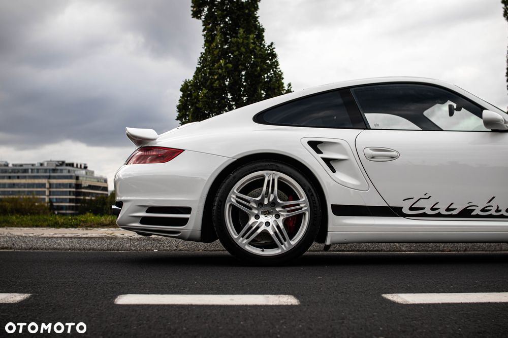 Porsche 911 - 8