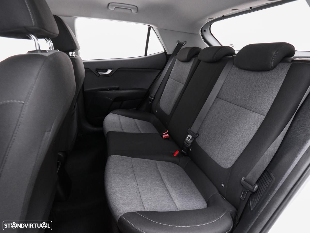 Kia Stonic 1.0 T-GDI Urban - 9