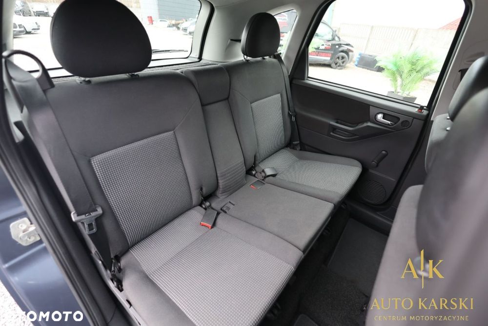 Opel Meriva - 38