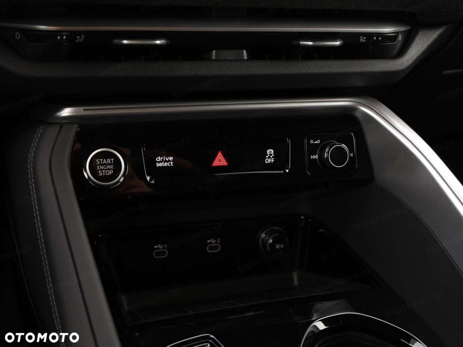 Audi Q5 Sportback - 13