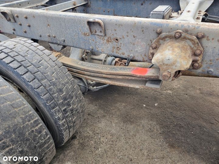 RESOR TYLNY TYŁ LEWY PRAWY 3 PIÓRA 8 cm RENAULT MIDLUM GAMA D FELGI 19,5 - 3