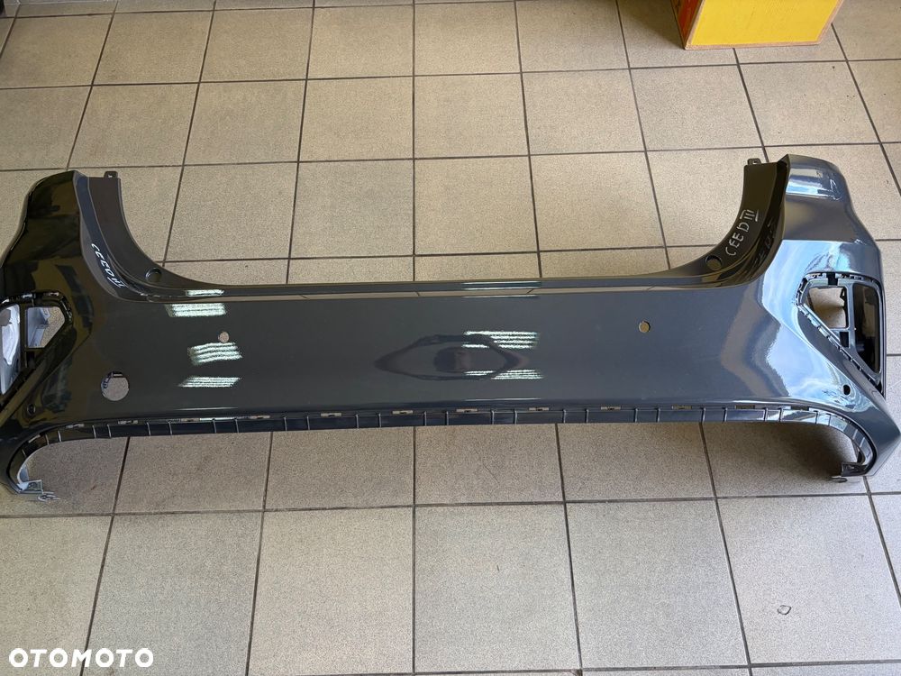 Kia ceed III zderzak tył tylni 6 x PDC - 1