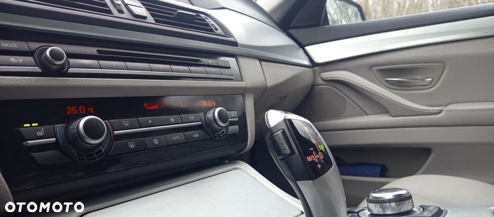 BMW Seria 5 520d - 17