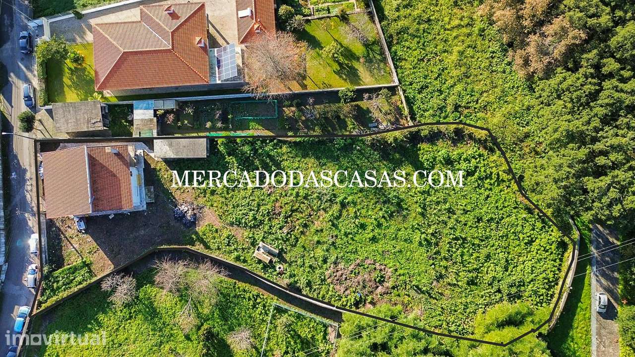 Moradia Bi-familiar com grande terreno, Lamas - Grande imagem: 2/10