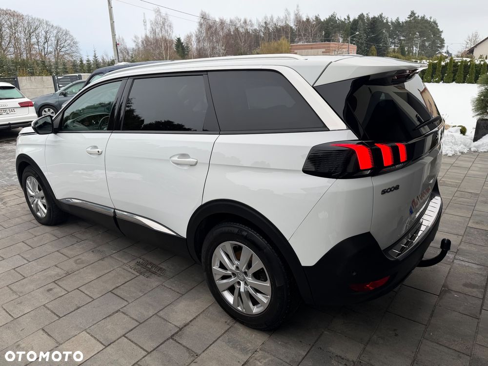 Peugeot 5008 - 4