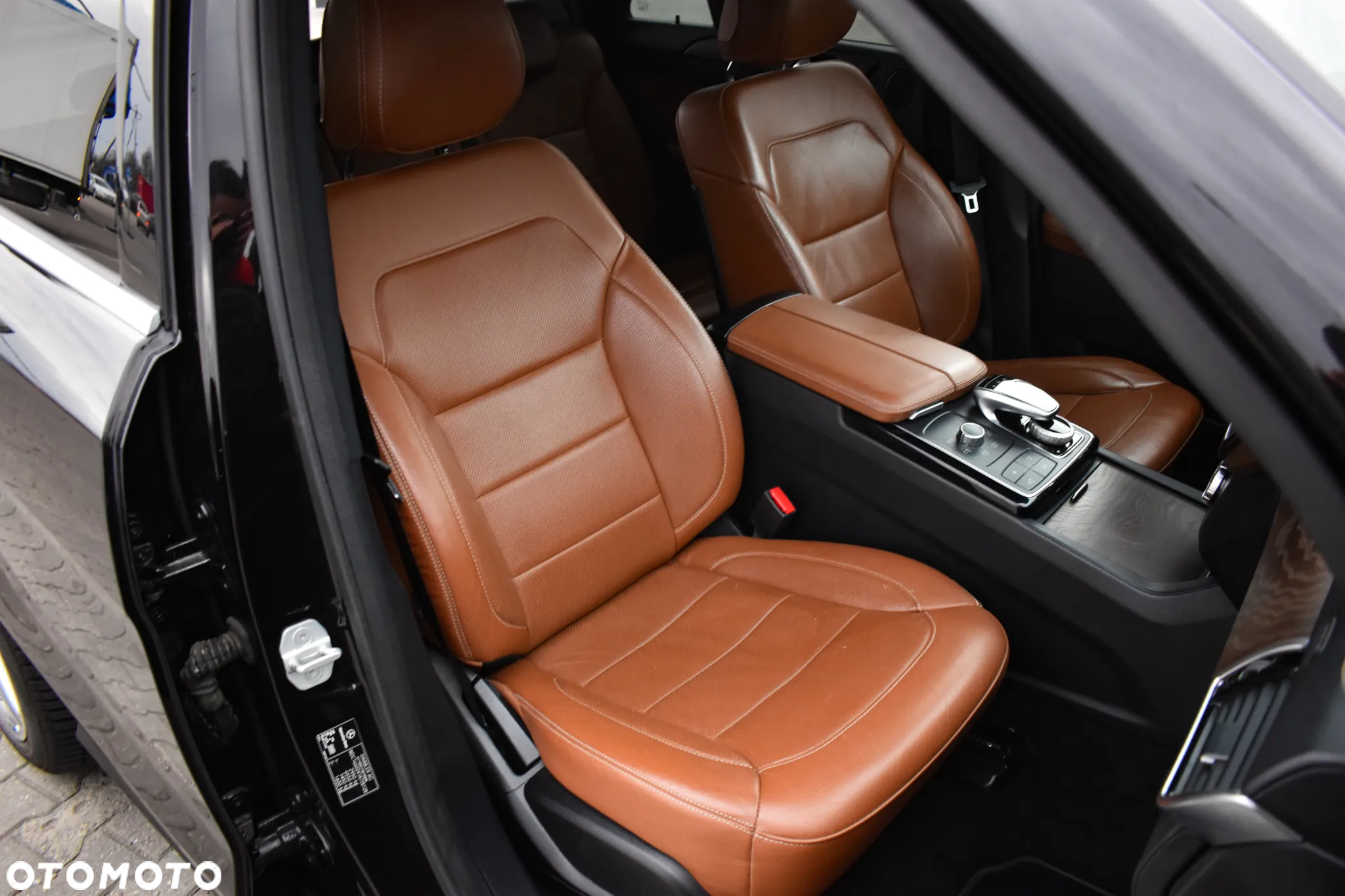 Mercedes-Benz GLE 350 d Coupe 4Matic 9G-TRONIC AMG Line - 11