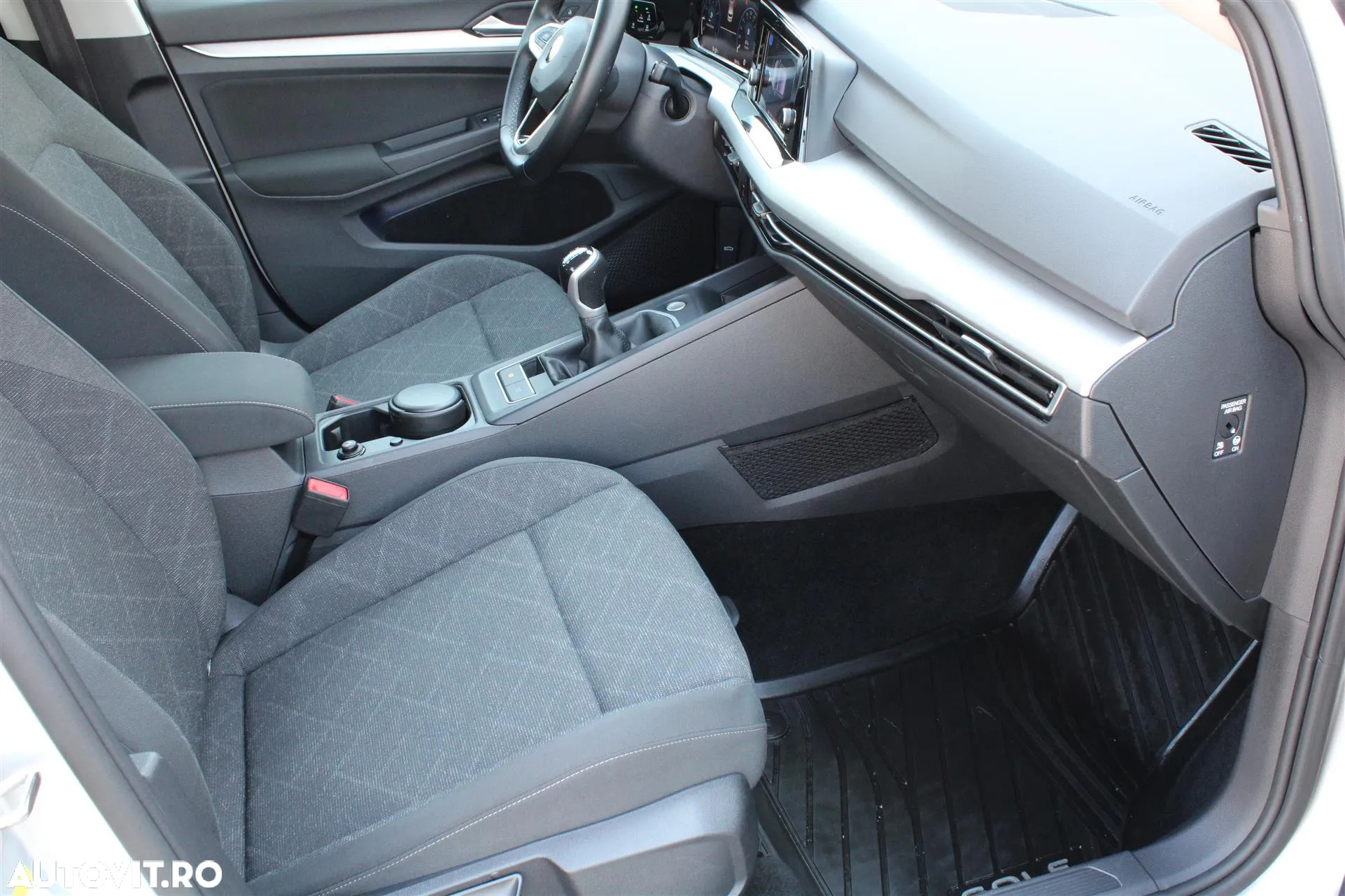 Volkswagen Golf 1.0 TSI Life - 13