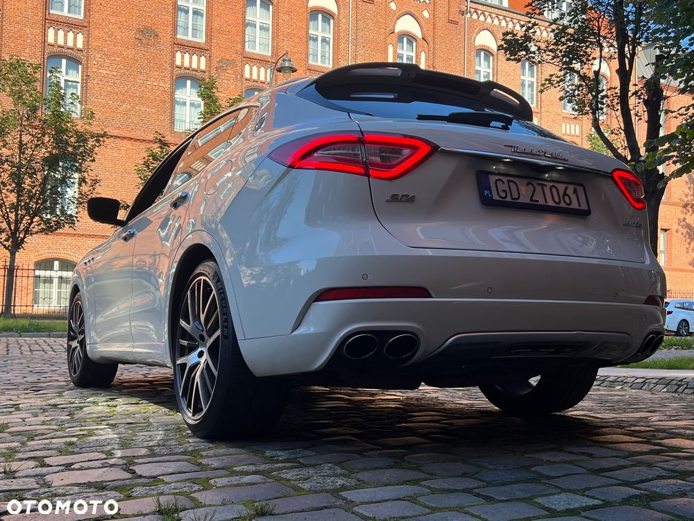 Maserati Levante Modena S - 10