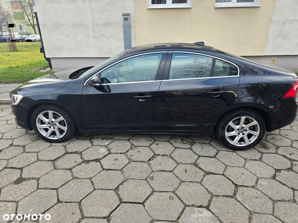 Volvo S60 D4 Drive-E Momentum - 24