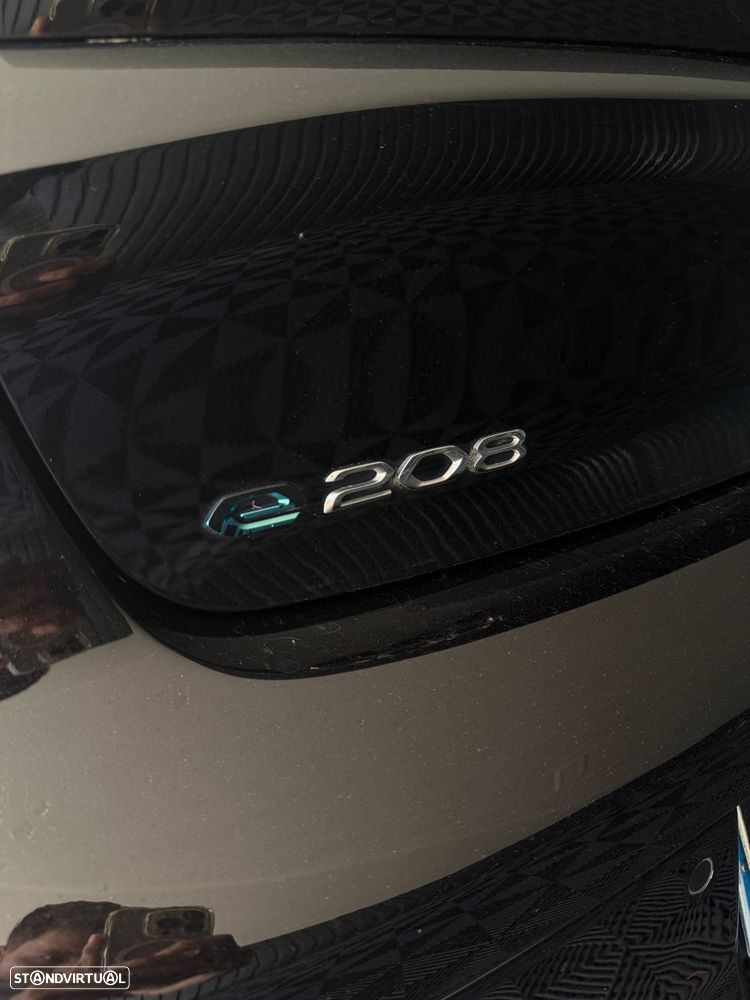Peugeot e-208 50 kWh GT Pack - 11