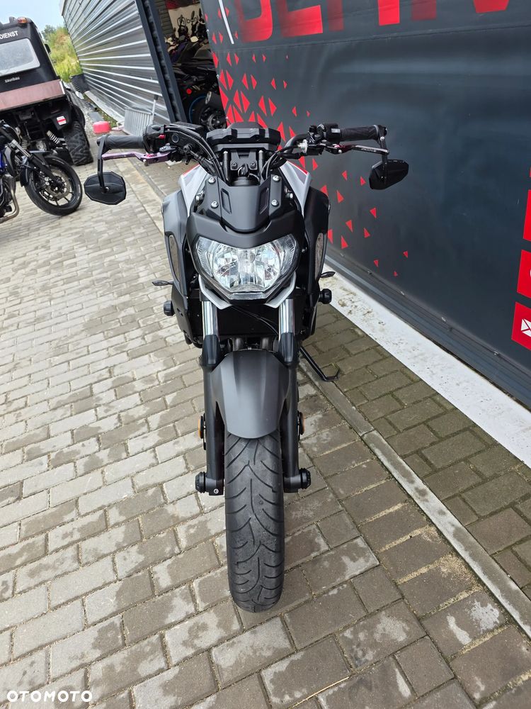 Yamaha MT - 21
