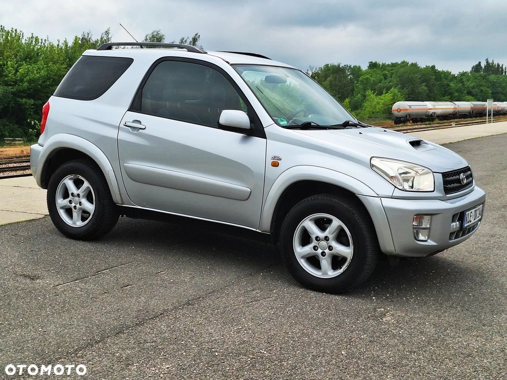 Toyota RAV4 D-4D 4x4 - 31