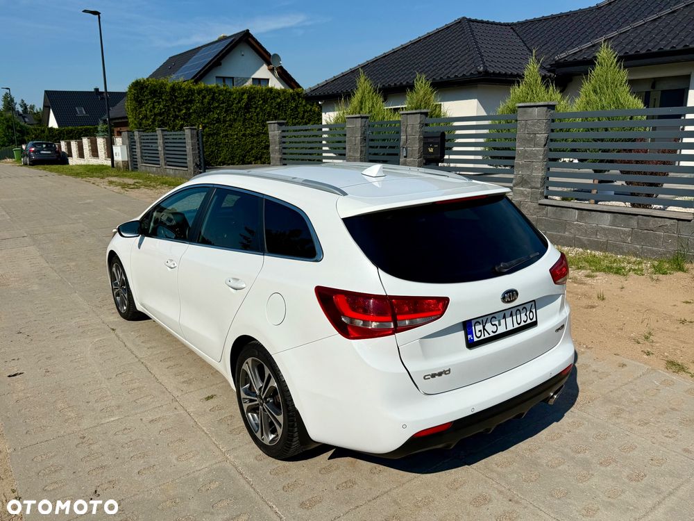 Kia Ceed 1.6 CRDi 136 ISG GT Line - 25