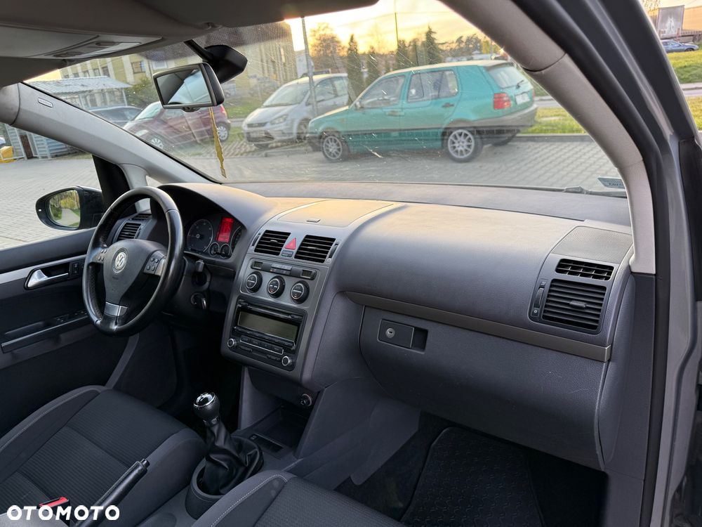 Volkswagen Touran 1.9 TDI Freestyle - 19