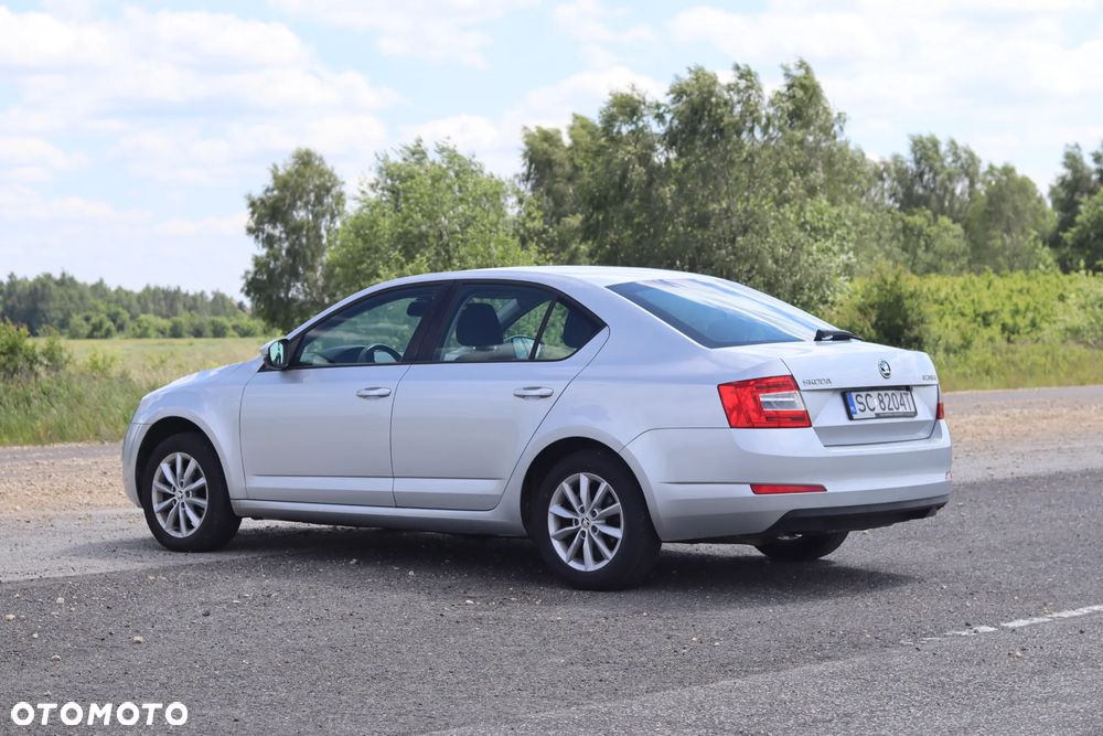 Skoda Octavia - 3