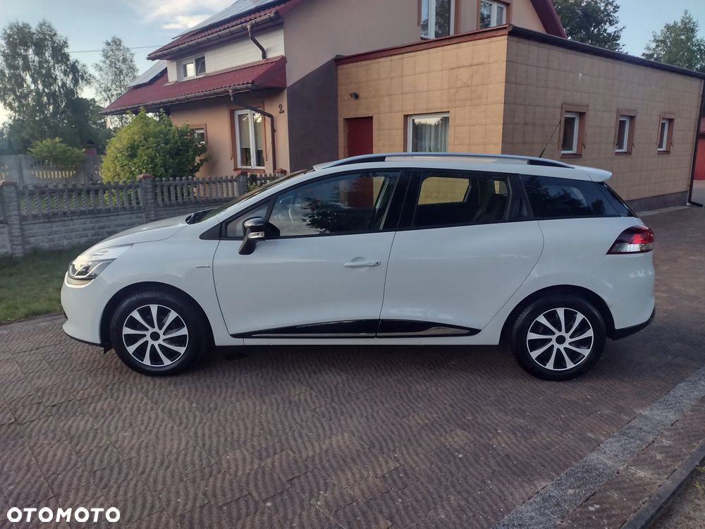 Renault Clio 1.2 16V 75 Limited - 10