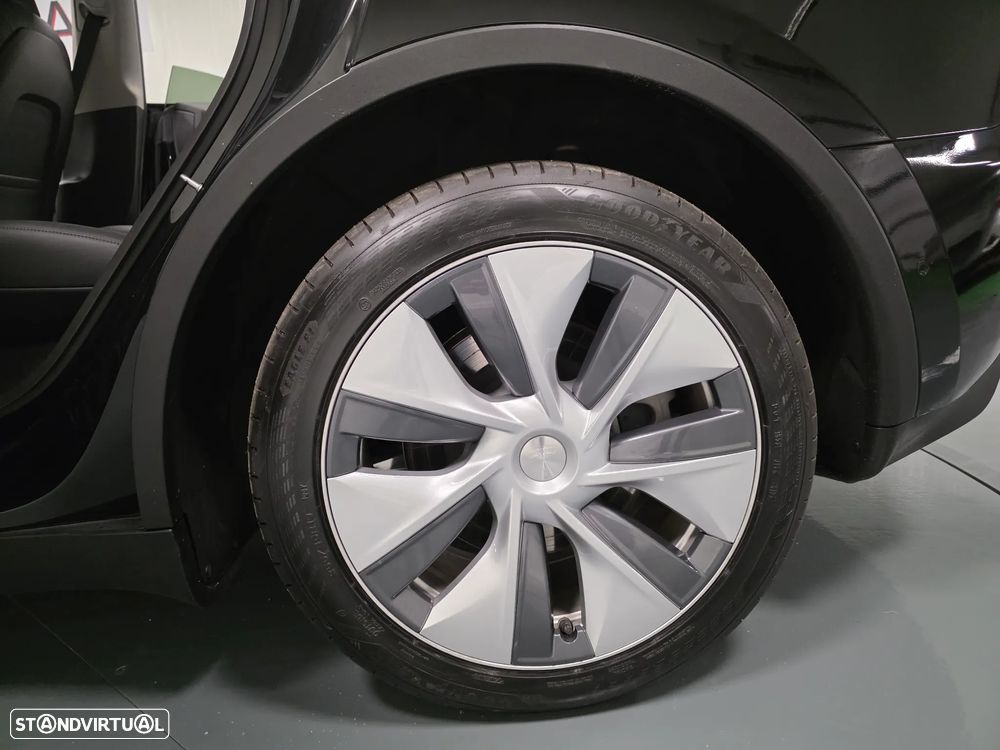 Tesla Model Y Long Range Tração Integral - 37