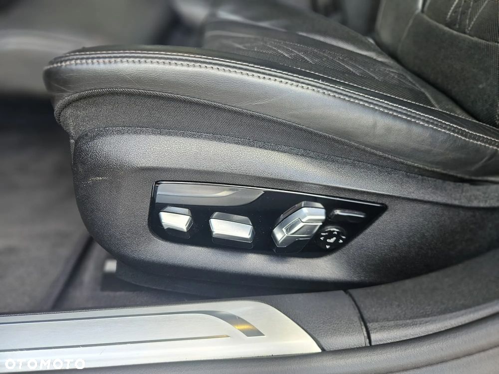 BMW Seria 7 750Ld xDrive sport - 21