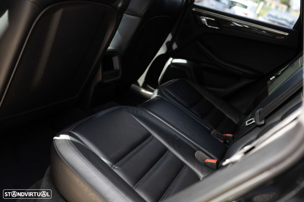 Porsche Macan - 28