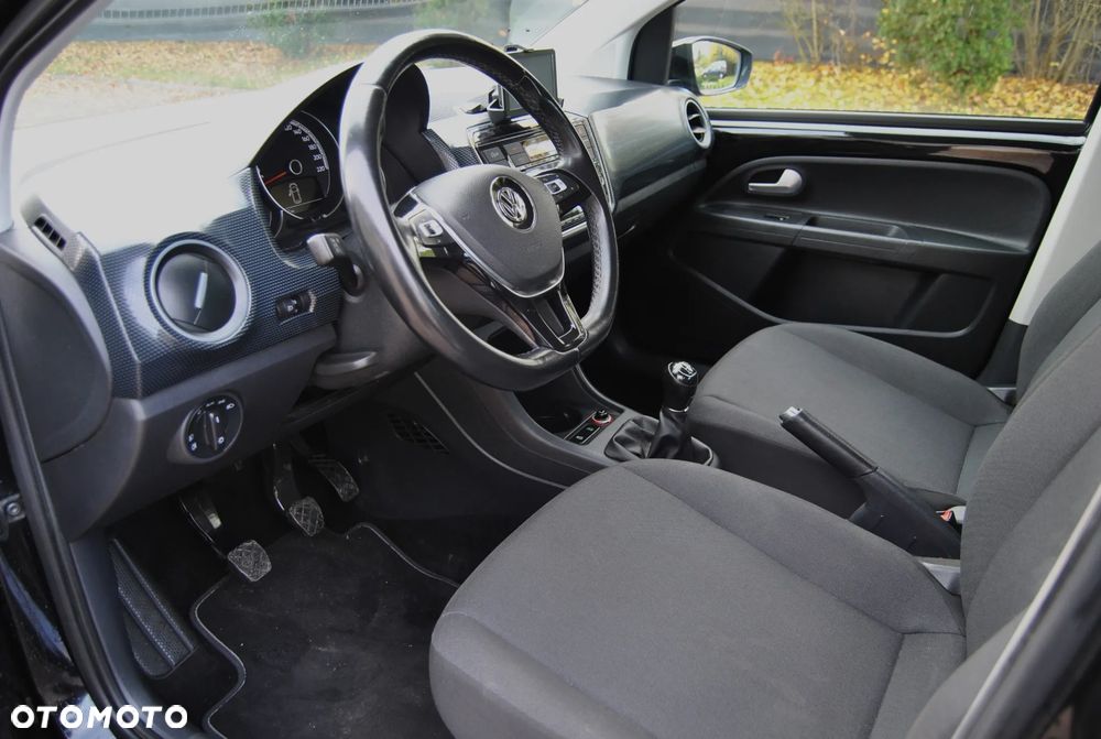 Volkswagen up! - 5