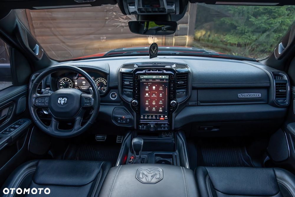 RAM 1500 5.7 Crew Cab Longbed Laramie Sport - 32