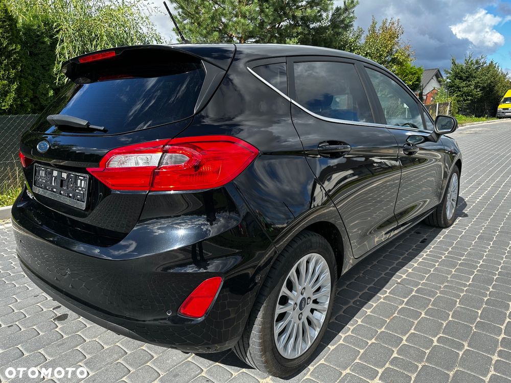 Ford Fiesta 1.0 EcoBoost S&S TITANIUM - 5