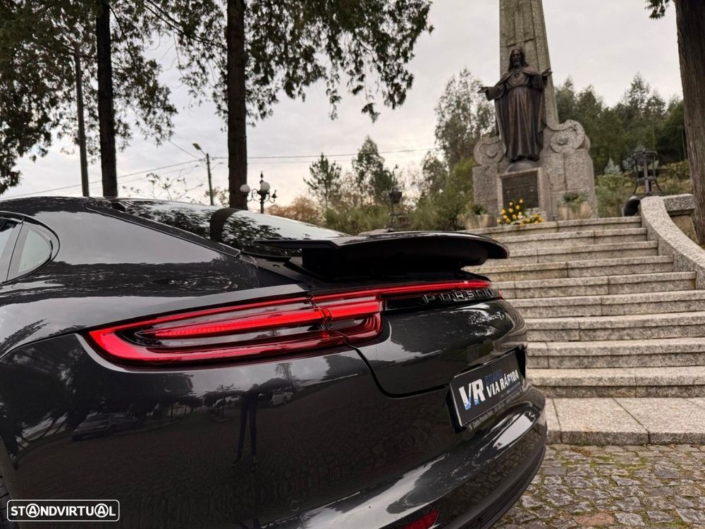 Porsche Panamera 4 S - 23