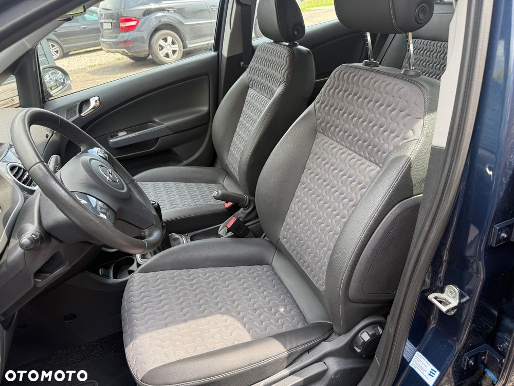 Opel Corsa 1.4 16V Innovation - 14