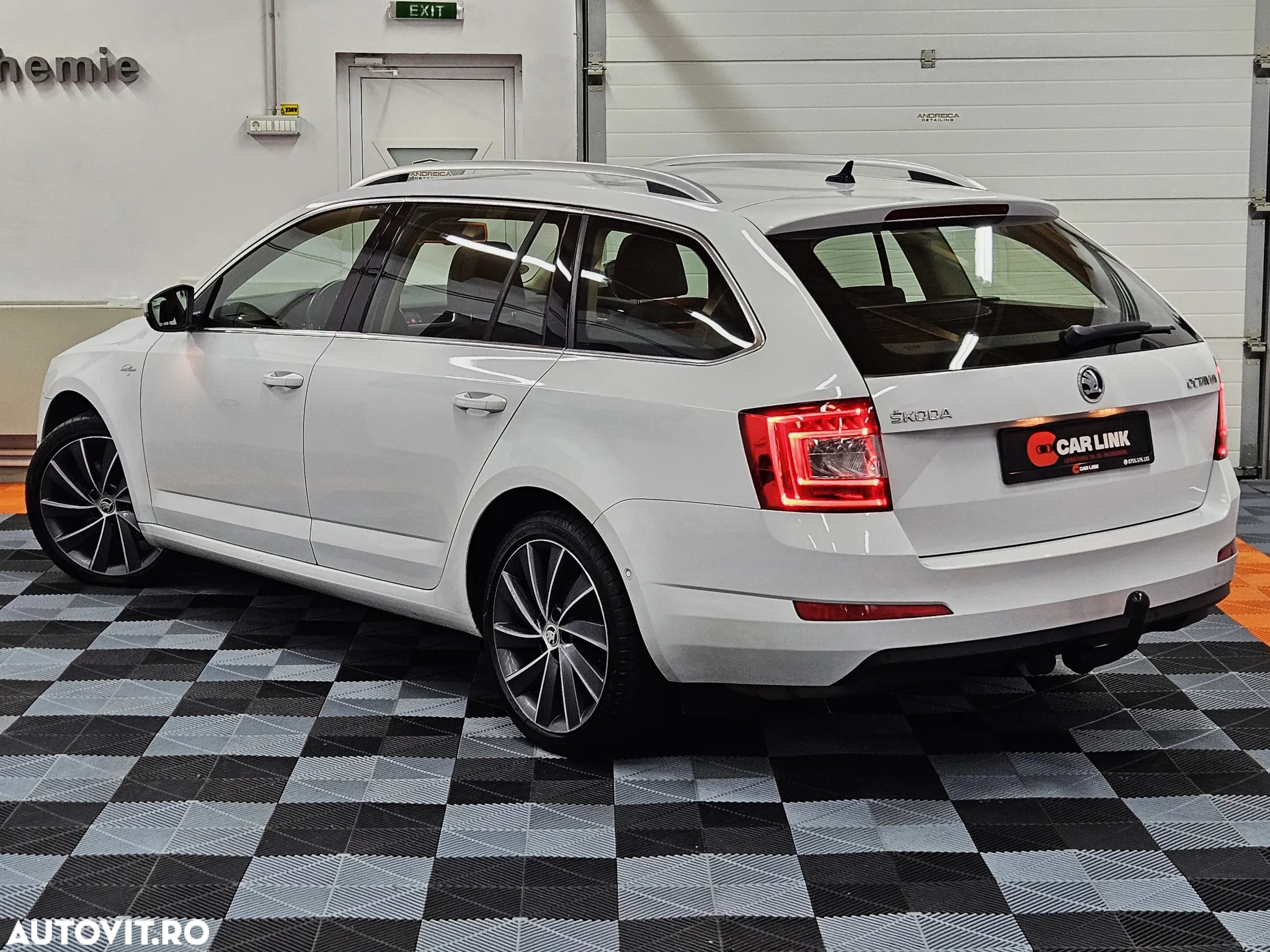 Skoda Octavia 2.0 TDI 4x4 DSG Laurin & Klement - 6
