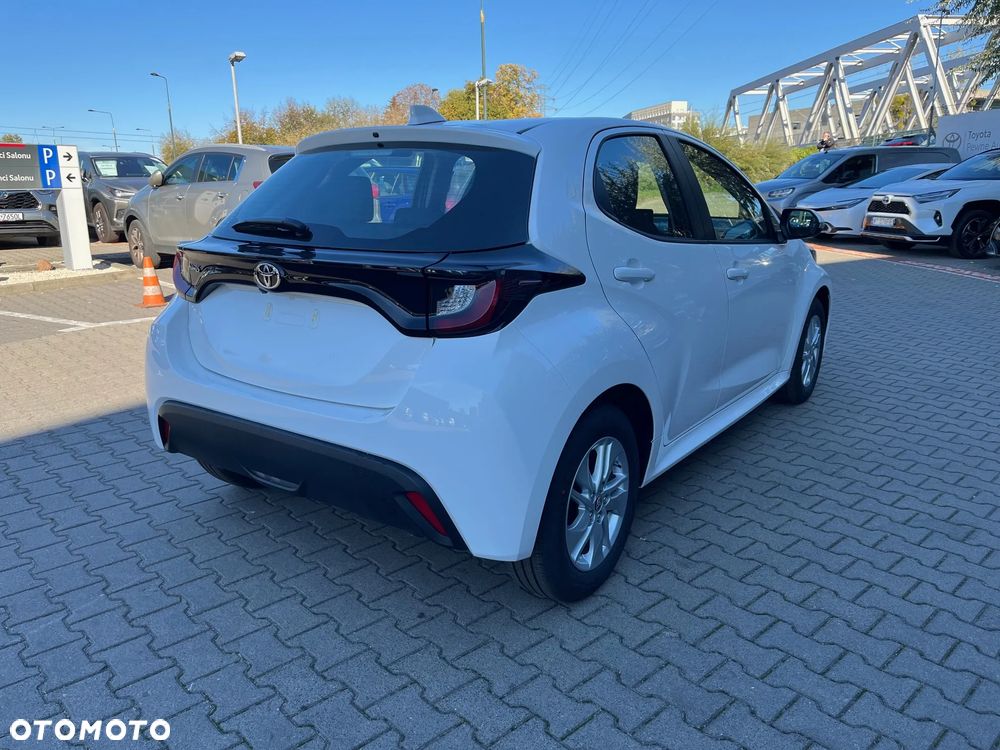 Toyota Yaris - 5