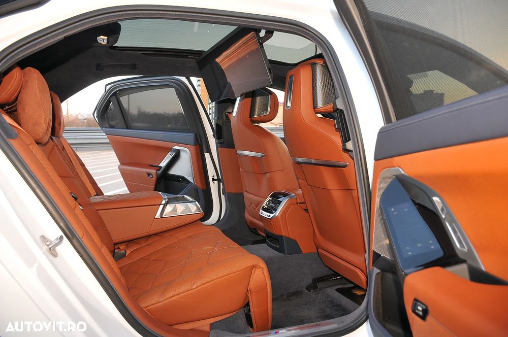 BMW Seria 7 - 18