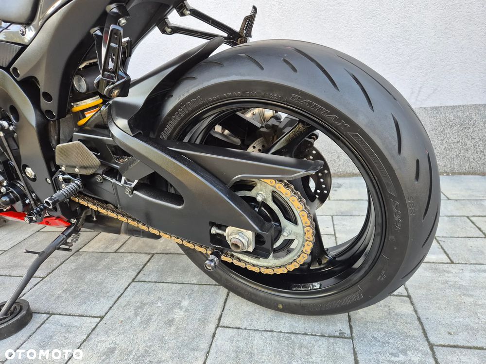 Suzuki GSX-R - 6