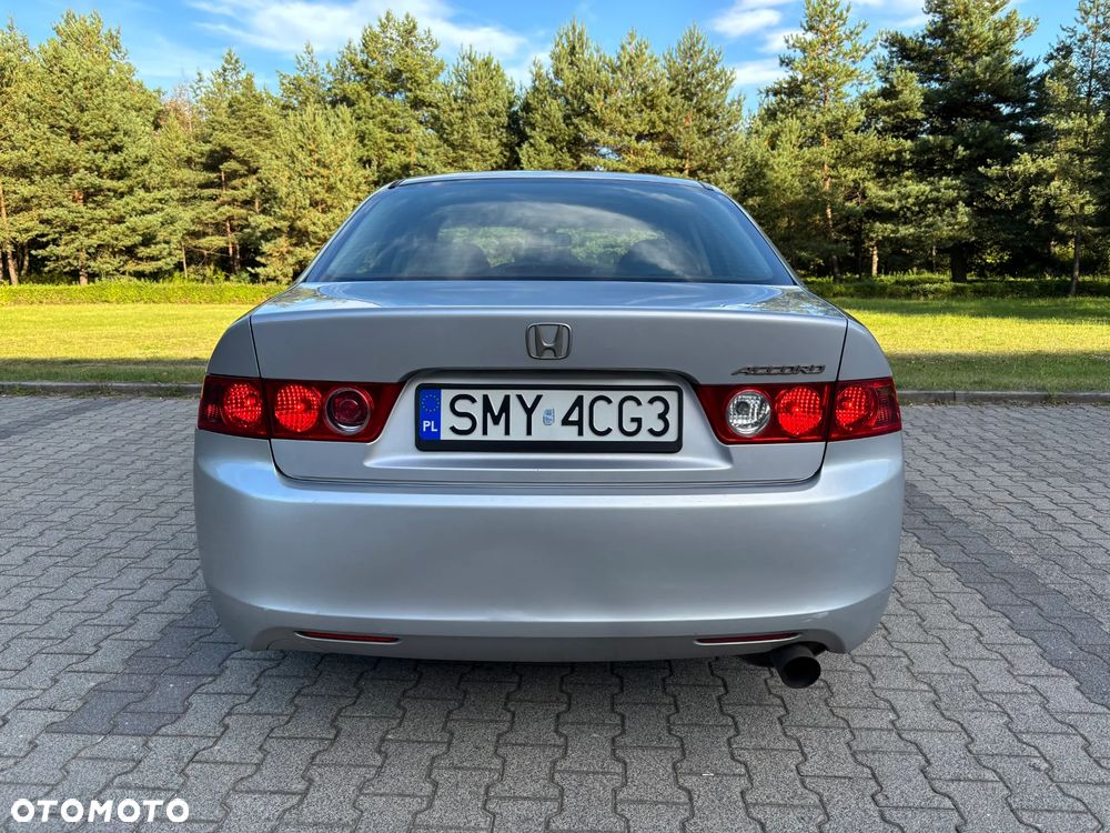Honda Accord 2.0 Sport - 9